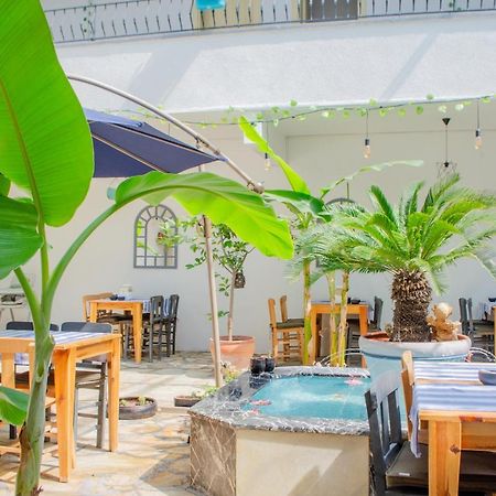 1989 Hotel Sebat Çeşme 외부 사진