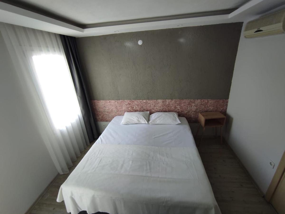 1989 Hotel Sebat Çeşme 외부 사진