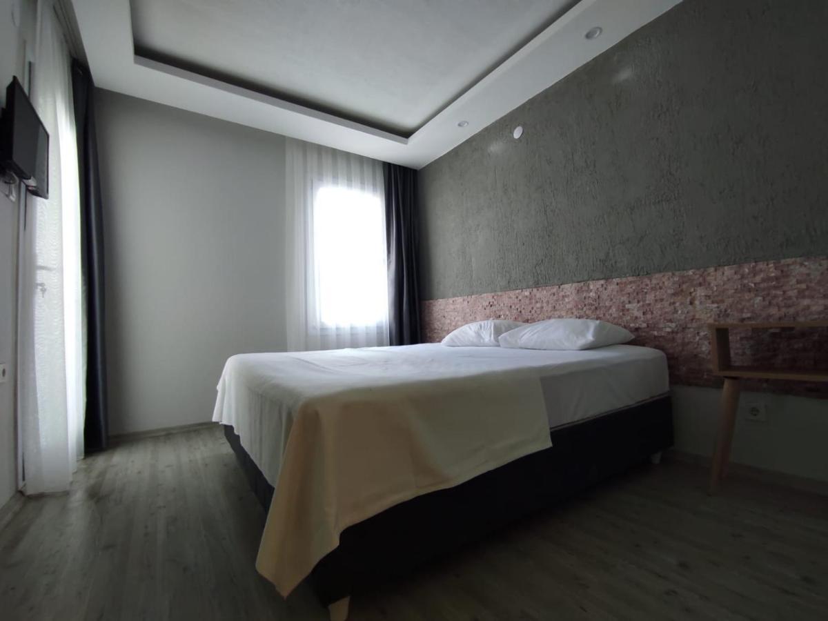 1989 Hotel Sebat Çeşme 외부 사진