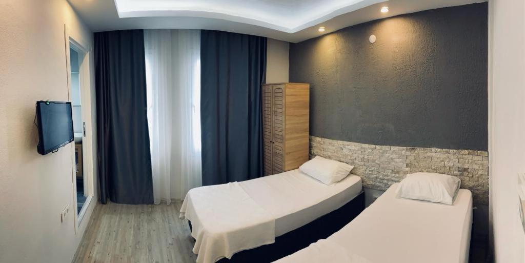 1989 Hotel Sebat Çeşme 외부 사진