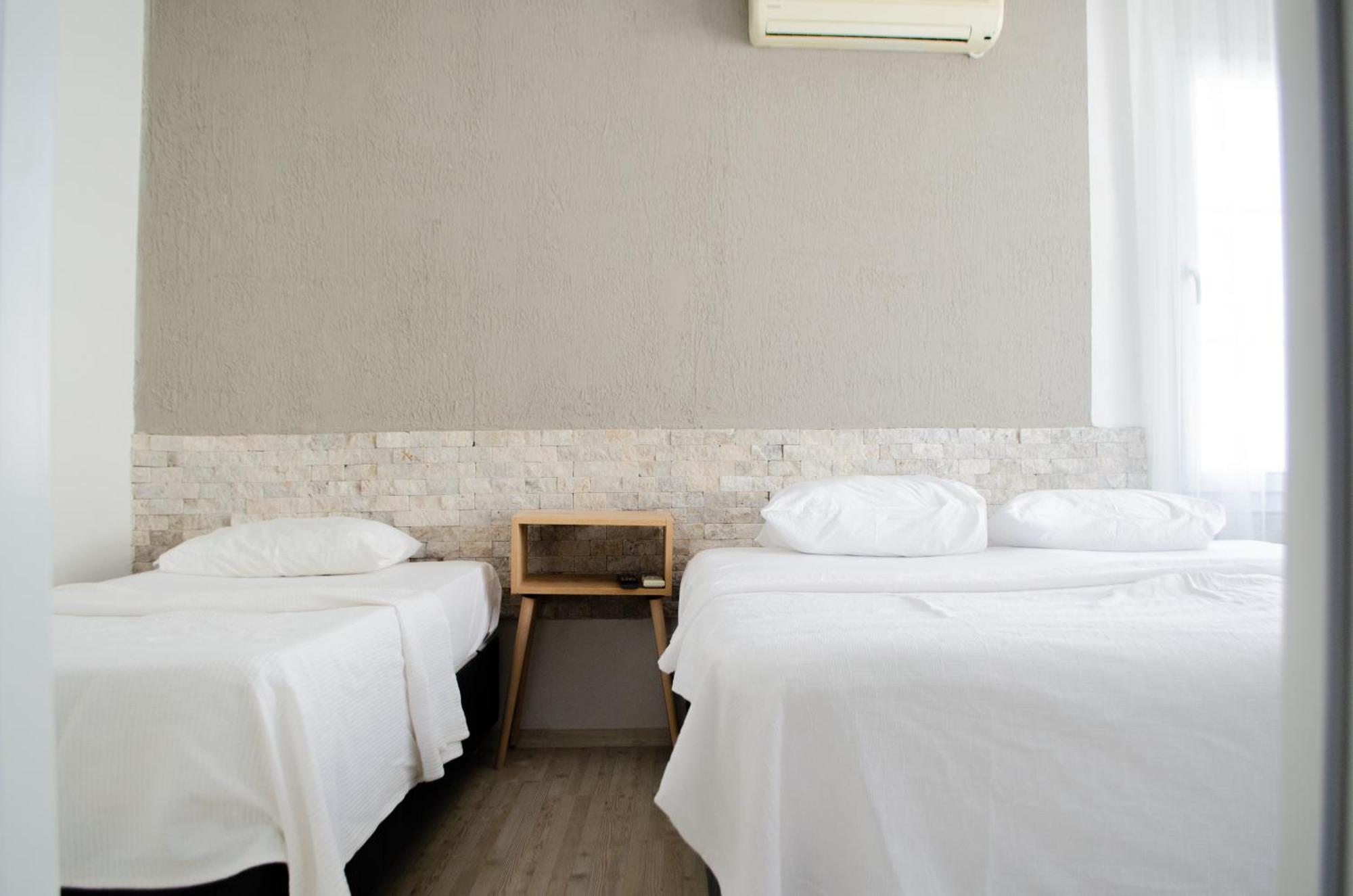 1989 Hotel Sebat Çeşme 외부 사진